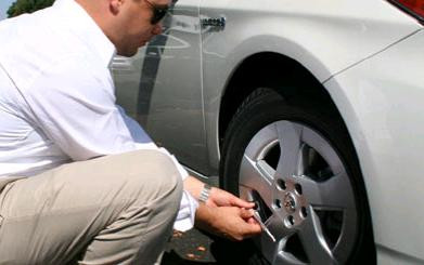 1. Kiểm tra lốp xe trước khi vào đường cao tốc.
