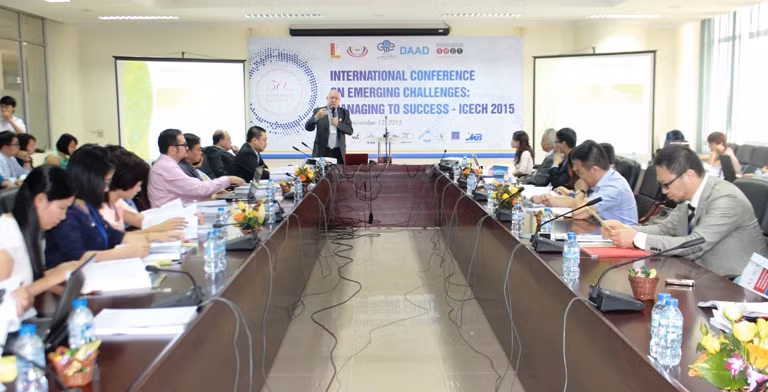 Toàn cảnh Hội thảo ICECH 2015 (ảnh H.Lực).