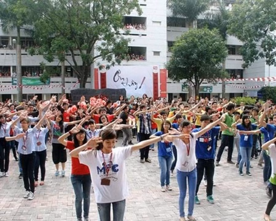 Sôi động trong từng điệu nhảy. >>Chân dung Bộ trưởng Giáo dục và Đào tạo qua các thời kỳ >> Những tấm thiệp đầy ý nghĩa mừng ngày nhà giáo Việt Nam Những hình ảnh xúc động về "lớp học tật nguyền" của bà lão 80 tuổi Những hình ảnh xúc động... "Mẹ hiền của chúng con" Chùm ảnh: "Phiêu" cùng xe tự chế độc nhất vô nhị của học trò vùng cao Những bức ảnh đen trắng quý hiếm về học sinh thời chiến >>Phát sốt vì 4 nữ giáo viên xinh đẹp Sôi động trong từng điệu nhảy. >>Chân dung Bộ trưởng Giáo dục và Đào tạo qua các thời kỳ >> Những tấm thiệp đầy ý nghĩa mừng ngày nhà giáo Việt Nam Những hình ảnh xúc động về "lớp học tật nguyền" của bà lão 80 tuổi Những hình ảnh xúc động... "Mẹ hiền của chúng con" Chùm ảnh: "Phiêu" cùng xe tự chế độc nhất vô nhị của học trò vùng cao Những bức ảnh đen trắng quý hiếm về học sinh thời chiến >>Phát sốt vì 4 nữ giáo viên xinh đẹp