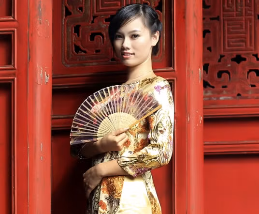 >>Những hotgirl xinh đẹp làm điên đảo cư dân mạng Những nữ sinh đẹp mê hồn giữa đầm sen >>Phát sốt vì vẻ đẹp baby của cô giáo tương lai >>So độ siêu kute của những nữ sinh đình đám nhất Thủ đô >>Phát sốt vì 4 nữ giáo viên xinh đẹp >>Cư dân mạng "điên đảo" vì nhan sắc nữ sinh Trương Tân Uyển >>Hoa khôi ĐH Thương Mại 2012 duyên dáng áo dài