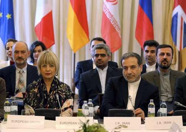 Thứ trưởng Ngoại giao Iran, Abbas Araqchi tại cuộc họp khẩn với các nước tham gia JCPOA ngày 28/7/2019 (Ảnh: AP).