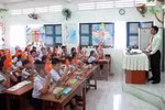 Chưa có chuyện bỏ viên chức suốt đời (Ảnh minh họa: TTXVN).