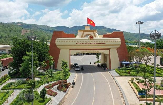 Cửa khẩu quốc tế Lao Bảo ở phía Việt Nam. (Ảnh: Hồ Cầu/TTXVN) Cửa khẩu quốc tế Lao Bảo ở phía Việt Nam. (Ảnh: Hồ Cầu/TTXVN)