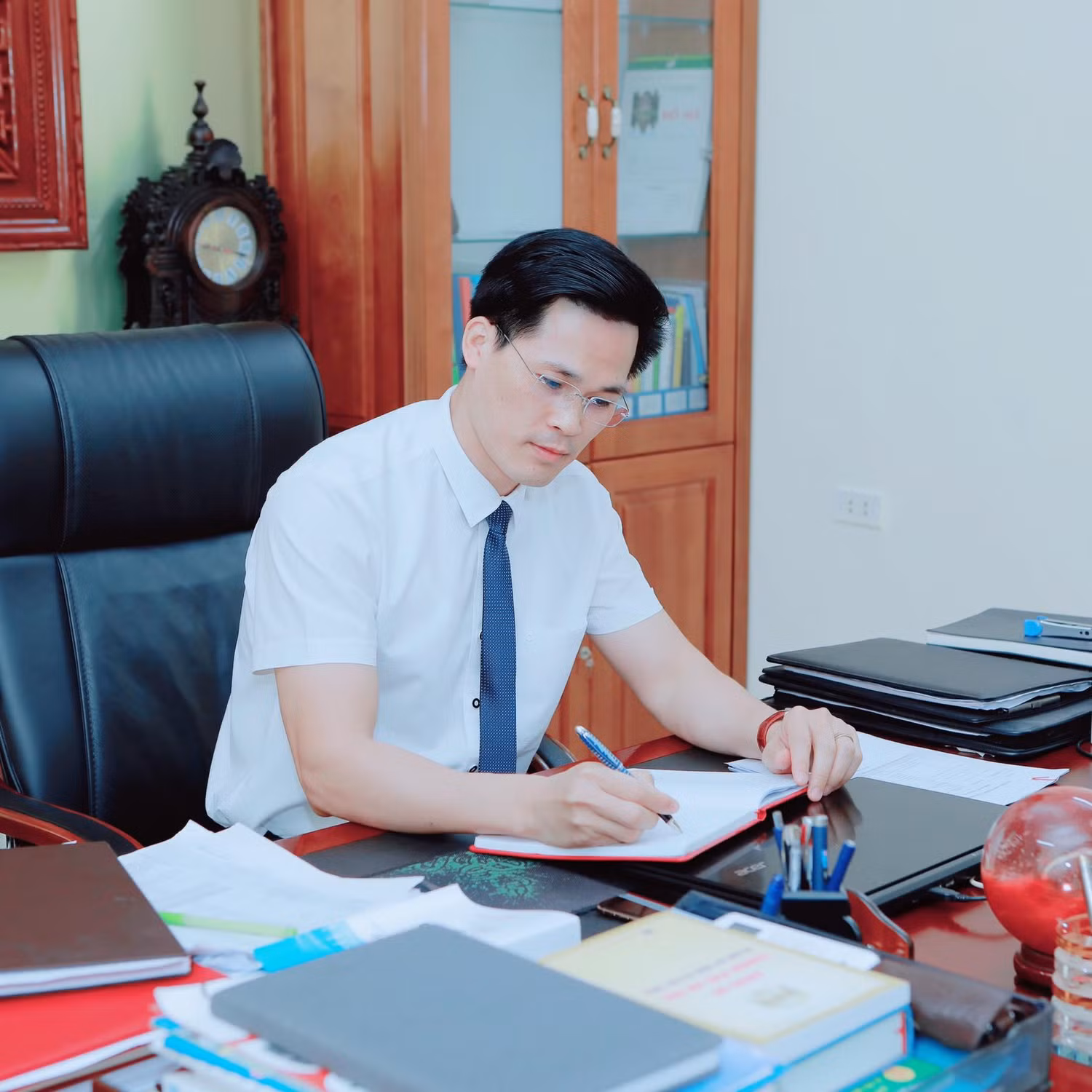 Phó Giáo sư - Tiến sĩ Nguyễn Mạnh Hưởng, giảng viên cao cấp Khoa Lịch sử, Trường Đại học Sư phạm Hà Nội. (Ảnh: Nhân vật cung cấp).