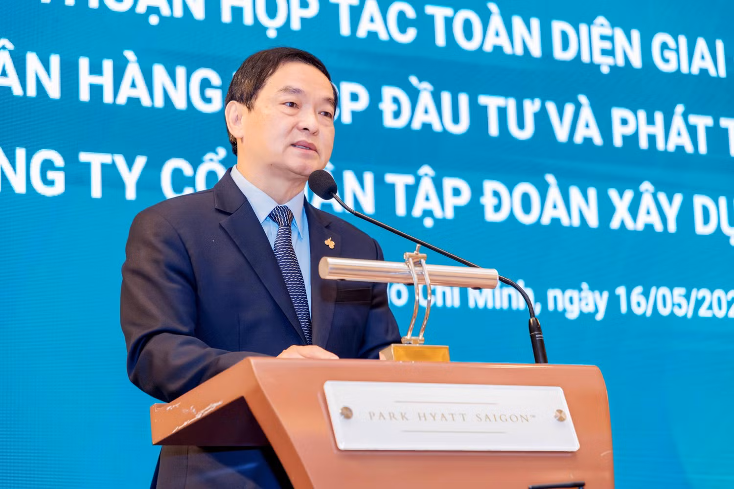 Ông Lê Viết Hải - Chủ tịch Hội đồng quản trị HBC, phát biểu tại buổi lễ ký kết Ông Lê Viết Hải - Chủ tịch Hội đồng quản trị HBC, phát biểu tại buổi lễ ký kết
