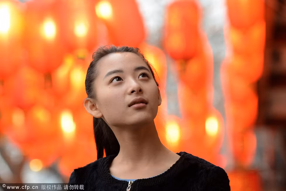 Nhận được nhiều sự quan tâm từ truyền thông, báo chí và dư luận, hiện tại Lưu Chỉ Vy cũng đã nhận được lời mời tham gia một số chương trình của không ít các đài truyền hình vệ tinh của Trung Quốc. Nhưng bởi đang đứng trước 2 kỳ thi lớn nên Chỉ Vy chỉ còn cách từ chối.