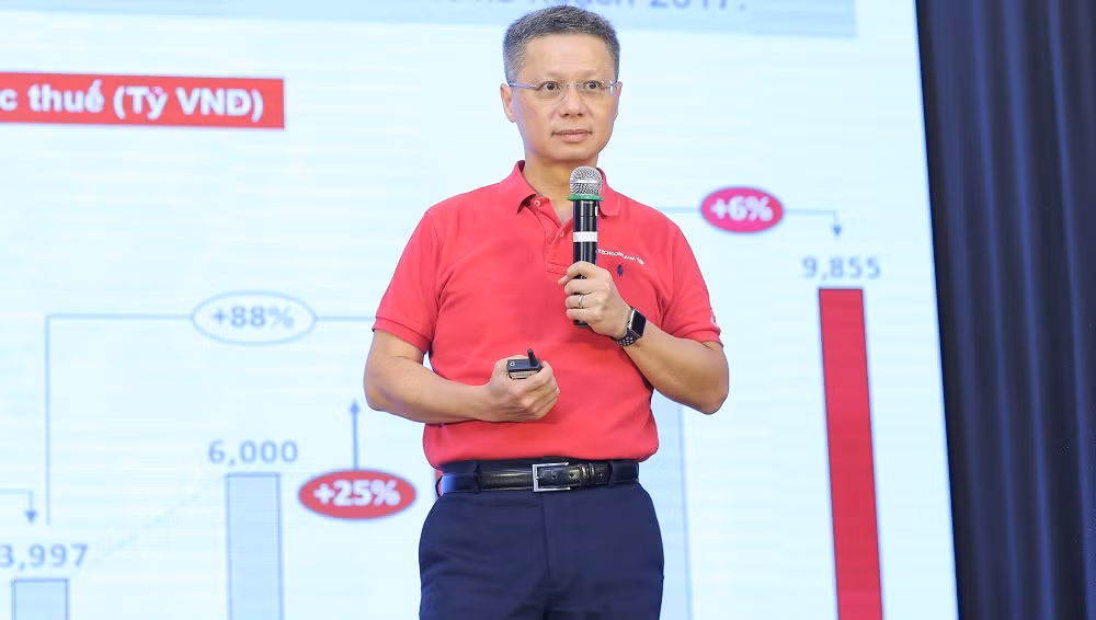 Tổng Giám đốc Techcombank Nguyễn Lê Quốc Anh. Tổng Giám đốc Techcombank Nguyễn Lê Quốc Anh.