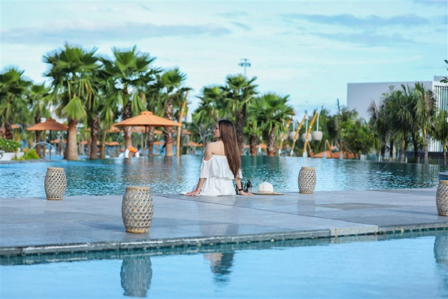 Premier Residences Phu Quoc Emeral Bay.
