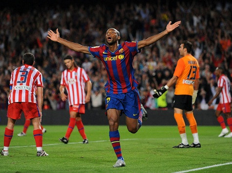 Tiền vệ Seydou Keita đang trong tầm ngắm của Liverpool