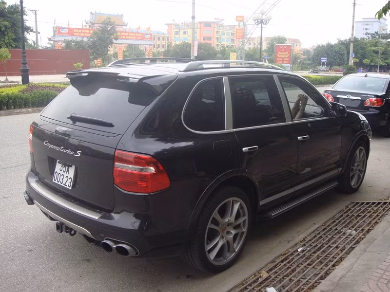 Giá của nó vào khoảng 7 tỷ đồng Việt Nam