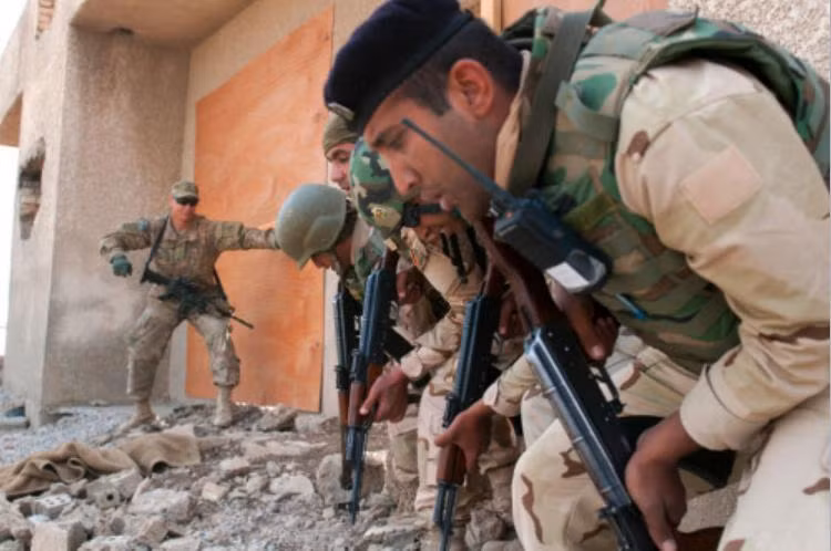 Mỹ giúp Iraq huấn luyện quân đội