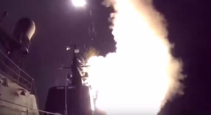 Tàu chiến Nga ở biển Caspitan bắn tên lửa hành trình tấn công các cơ sở của IS ở Syria