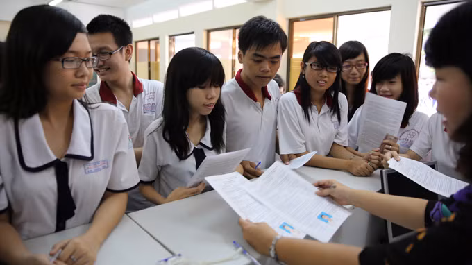 Nếu có năng lực tốt, sinh viên có thể hoàn thành hai bằng cử nhân song song trong thời gian đào tạo 4 năm tại ĐHQGHN. Ảnh minh họa Nếu có năng lực tốt, sinh viên có thể hoàn thành hai bằng cử nhân song song trong thời gian đào tạo 4 năm tại ĐHQGHN. Ảnh minh họa