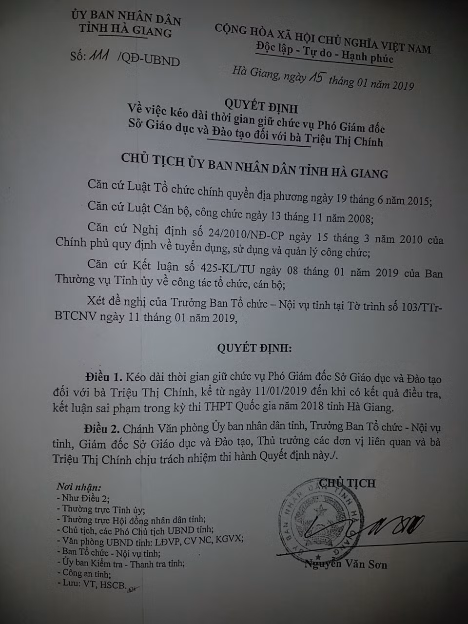 Quyết định của Ủy ban nhân dân tỉnh Hà Giang (Ảnh: Trần Phương) Quyết định của Ủy ban nhân dân tỉnh Hà Giang (Ảnh: Trần Phương)