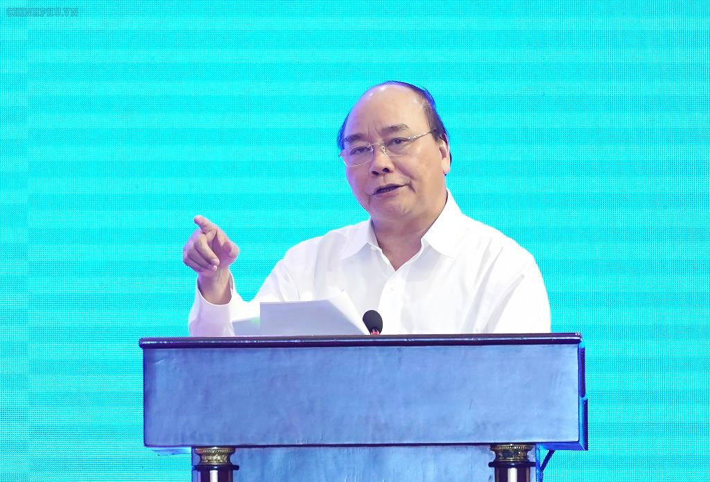 Thủ tướng Nguyễn Xuân Phúc phát biểu tại hội nghị. Ảnh: VGP