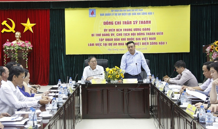 Ông Trần Sỹ Thanh, Chủ tịch Hội đồng thành viên PVN phát biểu tại buổi làm việc