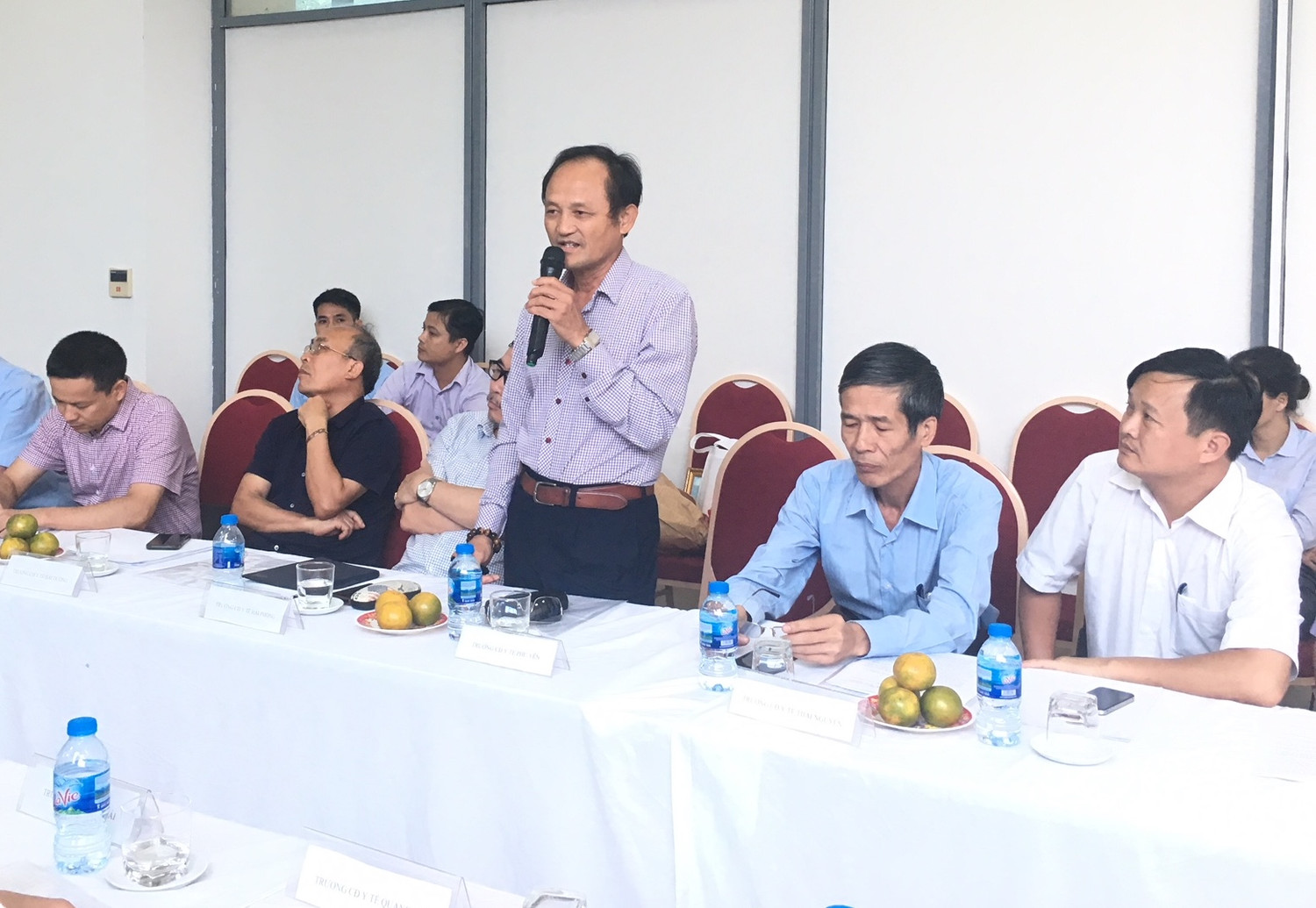 Ông Bùi Trần Ngọc, Hiệu trưởng Trường Cao đẳng Y tế Phú Yên. Ảnh: Vương Thuỷ