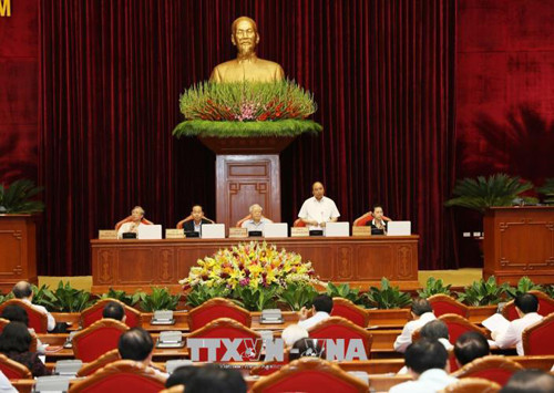 Đồng chí Nguyễn Xuân Phúc, Ủy viên Bộ Chính trị, Thủ tướng Chính phủ điều hành phiên thảo luận. Ảnh: Trí Dũng/TTXVN
