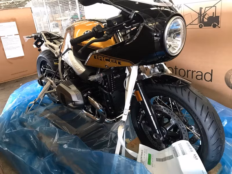 BMW R nineT Pure phiên bản gắn bình xăng option 719