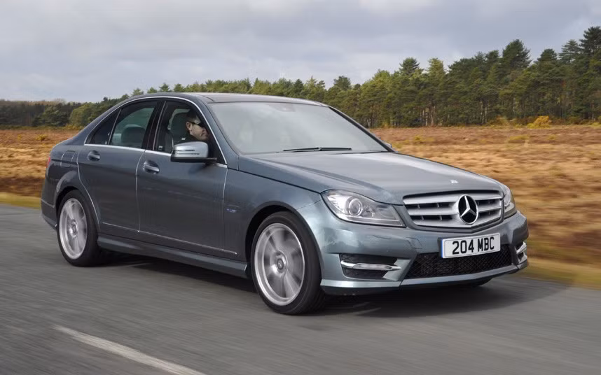9. Mercedes-Ben C-class Doanh số bán kể từ đầu năm: 21.824 chiếc