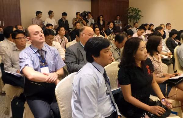 Những doanh nhân nước ngoài đều không hiểu vấn đề lương tháng 13 vì đã trả đủ tiền công hàng tháng cho người lao động.
