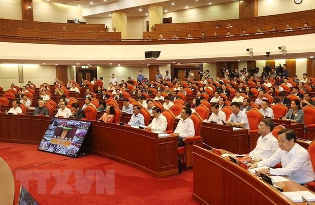 Các vị lãnh đạo Đảng, Nhà nước cùng các đại biểu dự hội nghị. (Ảnh: Trí Dũng/TTXVN) Các vị lãnh đạo Đảng, Nhà nước cùng các đại biểu dự hội nghị. (Ảnh: Trí Dũng/TTXVN)