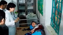 Các triệu chứng và cách điều trị bệnh tâm thần phân liệt ảnh 2