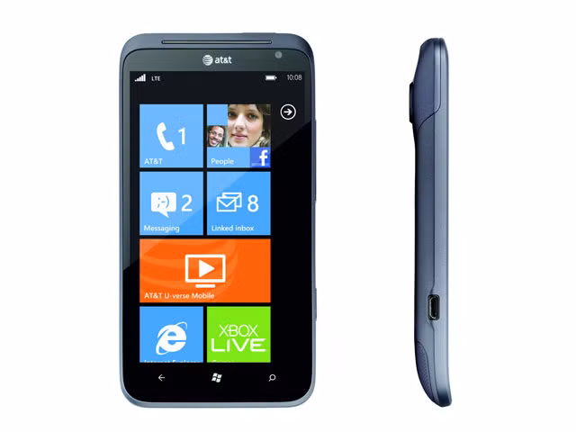 5.HTC Titan II: HTC Titan II có màn hình lớn nhất trong số các điện thoại chạy hệ điều hành Windows Phone: 4,7 inch và camera 16-megapixel - một trang bị mà HTC còn chưa đem lên các dòng smartphone Android của mình. Máy được trang bị cấu hình với vi xử lý lõi đơn 1,5 GHz, RAM 512MB cùng bộ nhớ trong 16GB 5.HTC Titan II: HTC Titan II có màn hình lớn nhất trong số các điện thoại chạy hệ điều hành Windows Phone: 4,7 inch và camera 16-megapixel - một trang bị mà HTC còn chưa đem lên các dòng smartphone Android của mình. Máy được trang bị cấu hình với vi xử lý lõi đơn 1,5 GHz, RAM 512MB cùng bộ nhớ trong 16GB