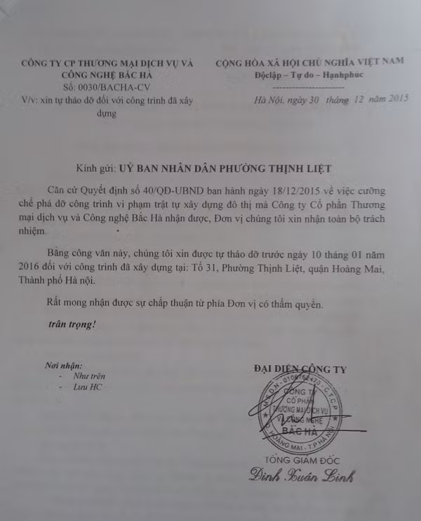 Công văn của Công ty Bắc Hà gửi UBND phường Thịnh Liệt xin được tự tháo dỡ. Ảnh Bảo Nam.