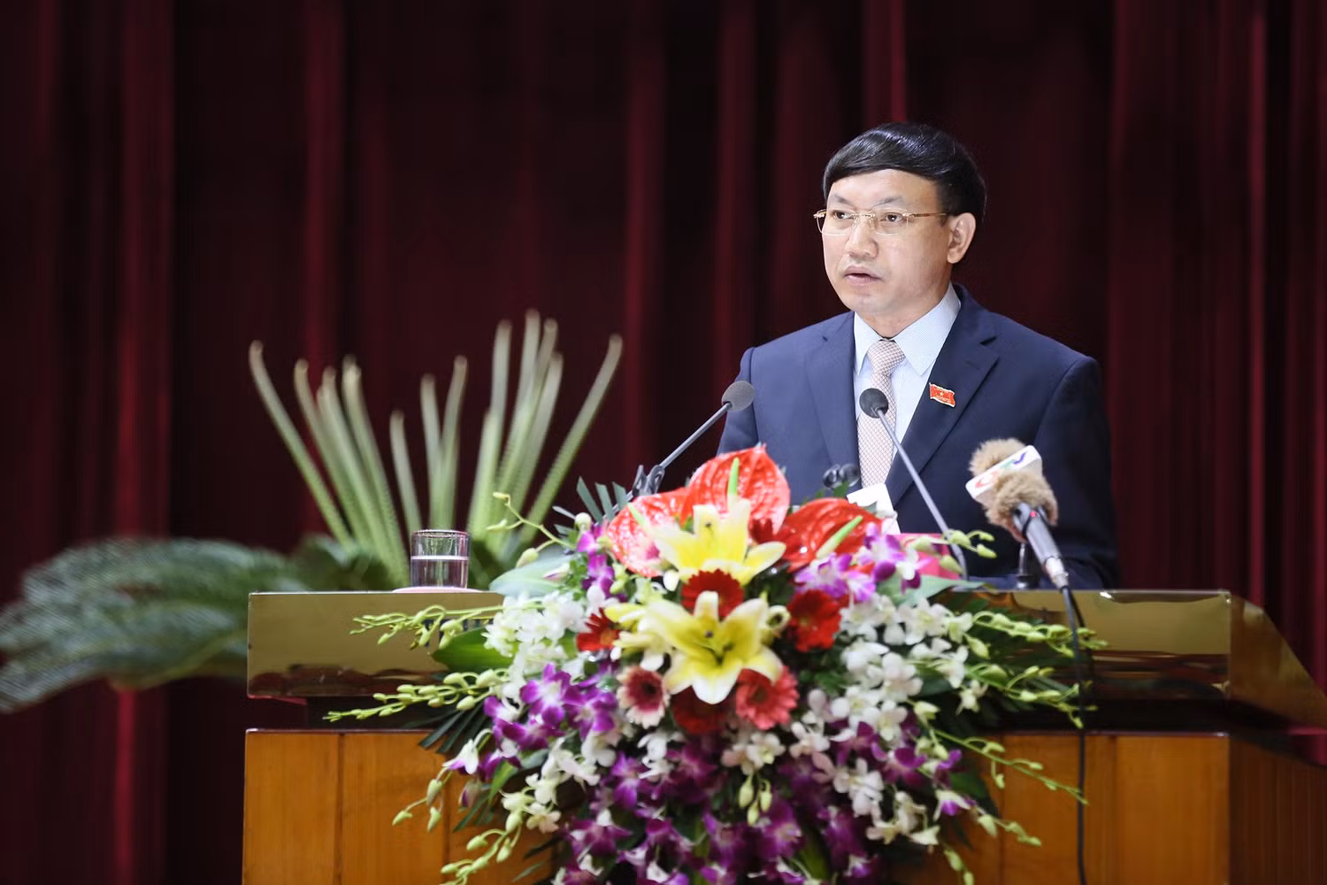 Ông Nguyễn Xuân Ký, Phó Bí thư Thường trực Tỉnh ủy, Chủ tịch Hội đồng nhân dân tỉnh Quảng Ninh phát biểu nhận nhiệm vụ. (Ảnh: CTV) Ông Nguyễn Xuân Ký, Phó Bí thư Thường trực Tỉnh ủy, Chủ tịch Hội đồng nhân dân tỉnh Quảng Ninh phát biểu nhận nhiệm vụ. (Ảnh: CTV)