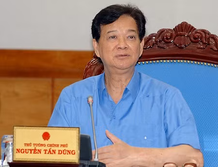 "Xử lý nghiêm minh chiến sỹ tiếp tay cho buôn lậu, buôn hàng giả" ảnh 2