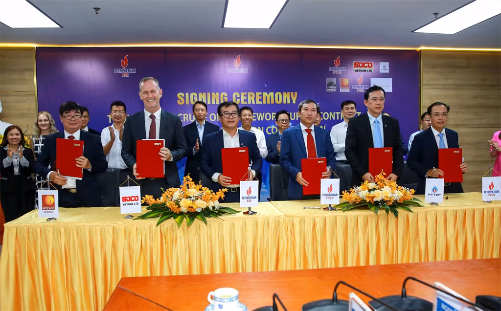 BSR, PVEP, PVOIL và các chủ dầu ký hợp đồng khung giai đoạn 2024 - 2026 mua bán dầu mỏ Tê Giác Trắng cung cấp cho Nhà máy Lọc dầu Dung Quất.