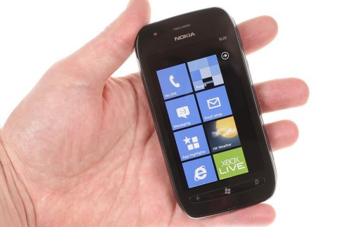 Đây là một lựa chọn tốt với người muốn dùng Windows Phone với mức giá hợp lý.