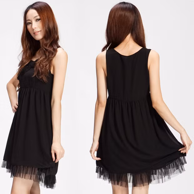 Nếu sở hữu làn da trắng mịn như trứng gà bóc, đừng ngại ngần chọn tông màu đen cho mình nhé, nó sẽ giúp bạn trở thành nàng "bạch tuyệt" thời hiện đại giữa đám đông. Xem thêm: Váy xinh chào hè 2012/ Tuyệt đẹp: sơ mi cho quý cô công sở