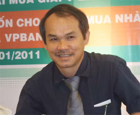 Chủ tịch Tập đoàn Hoàng Anh Gia Lai - ông Đoàn Nguyên Đức thẳng thắn cho rằng: Hiệp hội Mía đường đang đòi quyền lợi cho số ít doanh nghiệp thuộc hiệp hội chứ không phải vì nông dân trồng mía.
