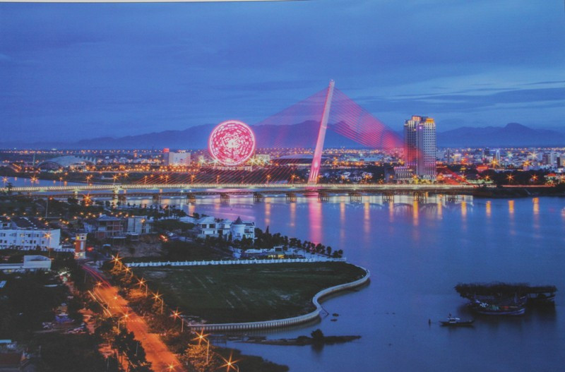 "Quay đều" của tác giả Trịnh Thanh Phong