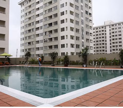 Mua chung cư giá rẻ, khách hàng nên cân nhắc kỹ. Ảnh: Châu Anh