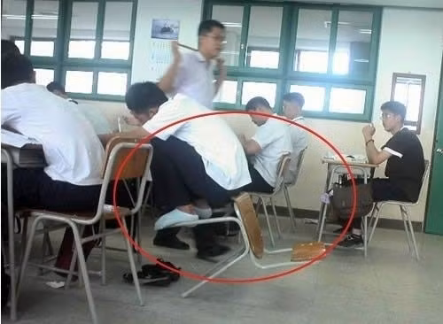 Và trên lớp tôi luôn học với một thái độ rất nghiêm túc.