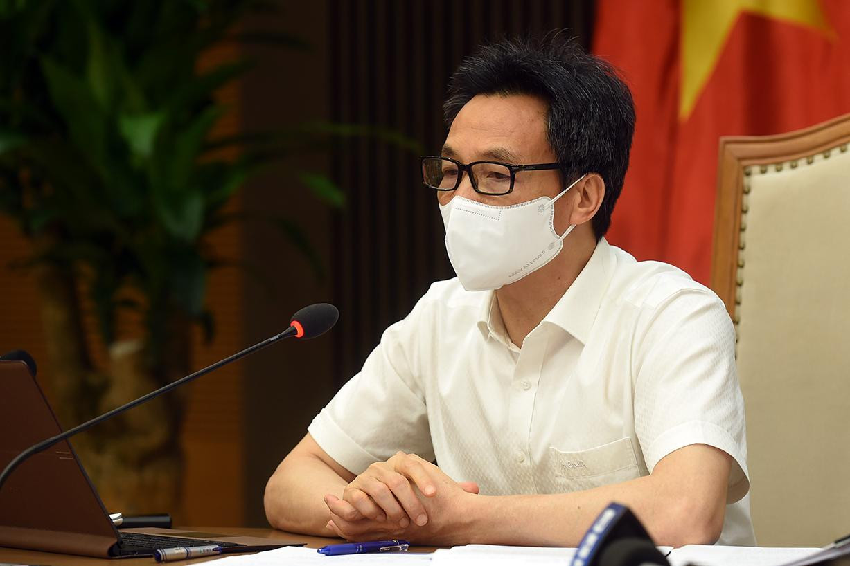 Phó Thủ tướng Vũ Đức Đam: khoanh rộng mà bên trong không chặt thì không chỉ ảnh hưởng đến kinh tế, xã hội mà chống dịch cũng sẽ rất khó khăn. Ảnh: VGP/Đình Nam
