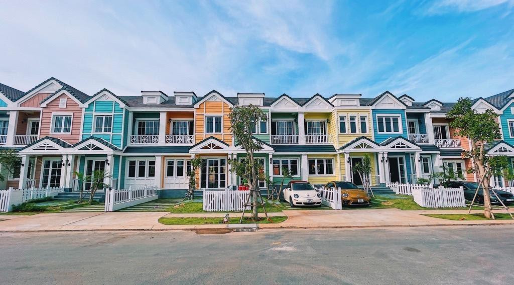 Second home Florida của NovaWorld Phan Thiet được nhiều nhà đầu tư quan tâm nhờ tiềm năng sinh lời đa dạng. Ảnh thực tế dự án tháng 05/2021 Second home Florida của NovaWorld Phan Thiet được nhiều nhà đầu tư quan tâm nhờ tiềm năng sinh lời đa dạng. Ảnh thực tế dự án tháng 05/2021