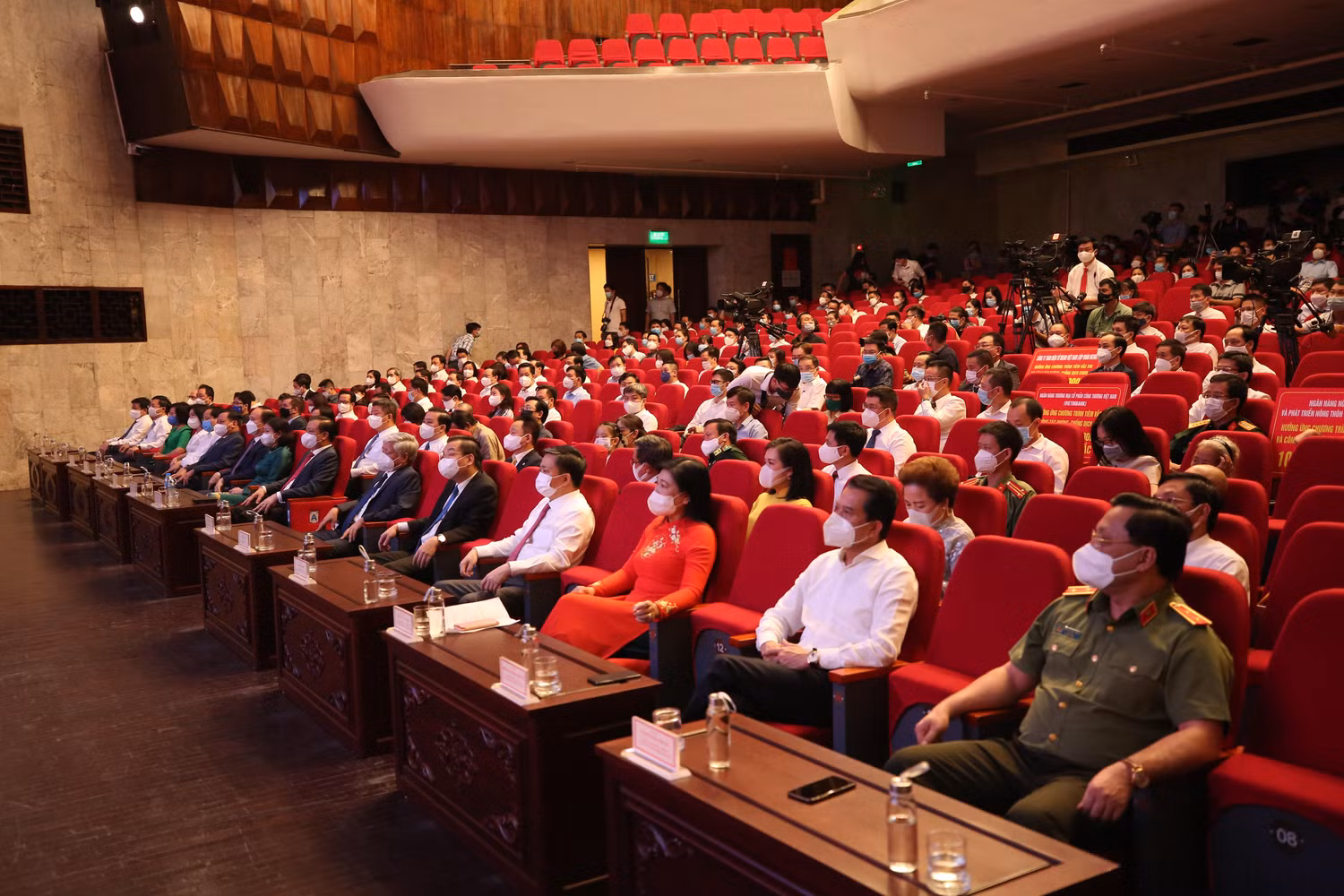 Khán phòng đảm bảo giãn cách