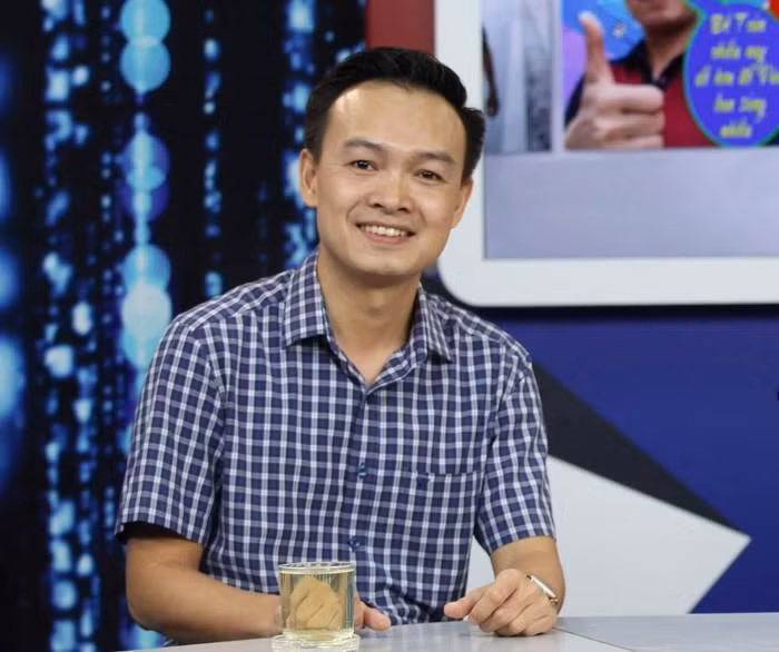 Thầy Trần Mạnh Tùng, giáo viên Trường Trung học phổ thông Lương Thế Vinh (Hà Nội). Ảnh: Nhân vật cung cấp