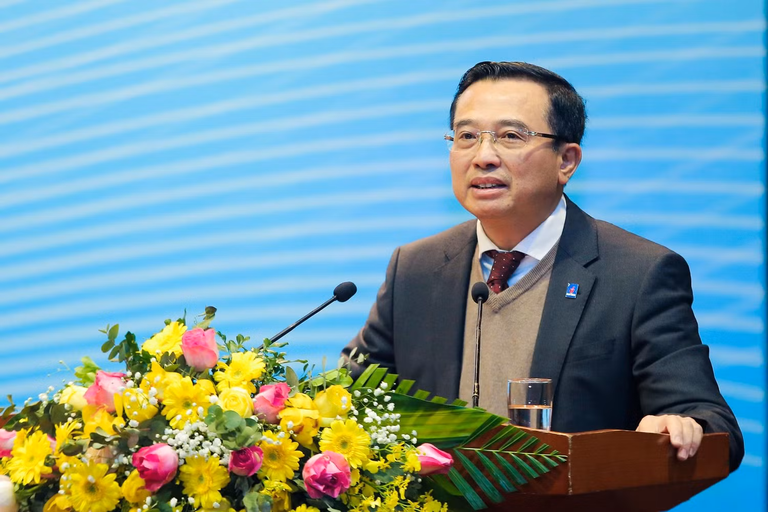 Ông Hoàng Quốc Vượng - Chủ tịch Hội đồng thành viên Petrovietnam phát biểu.