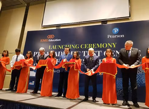 Khánh thành Trung tâm Đào tạo và Kiểm tra đánh giá tiếng Anh ở thành phố (ảnh: P.L)