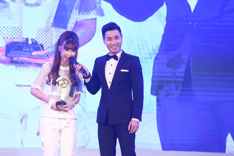 Ca sĩ Khởi My