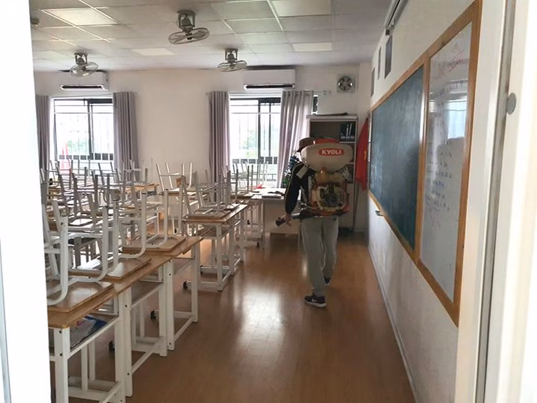 Các trường học tại Hà Nội tiếp tục được nghỉ để tránh dịch. Ảnh minh họa: giaoduc.net.vn Các trường học tại Hà Nội tiếp tục được nghỉ để tránh dịch. Ảnh minh họa: giaoduc.net.vn