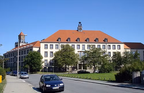 Tòa nhà của Viện khoa học giáo dục, TU Dresden (Ảnh: tác giả cung cấp).