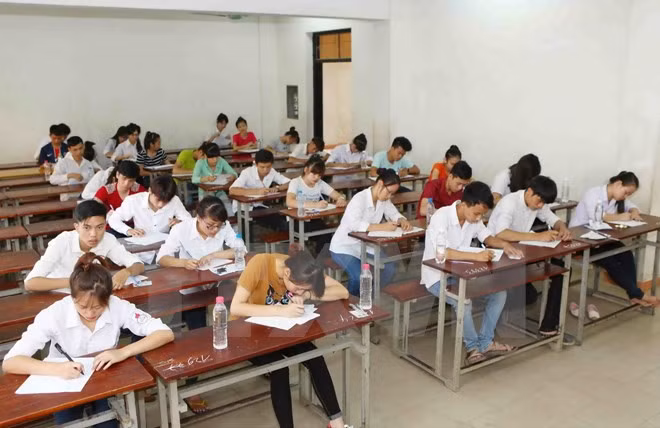 5 gánh nặng đè bẹp học trò thời nay