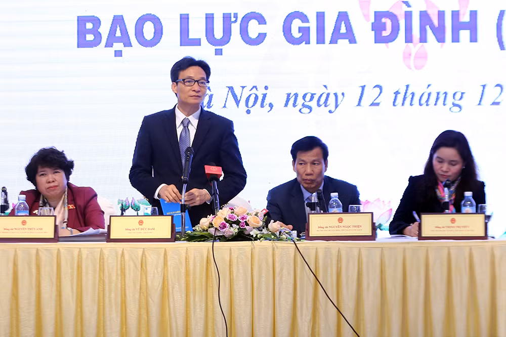 Phó Thủ tướng Vũ Đức Đam phát biểu tại Hội nghị. Ảnh: Chinhphu.vn Phó Thủ tướng Vũ Đức Đam phát biểu tại Hội nghị. Ảnh: Chinhphu.vn