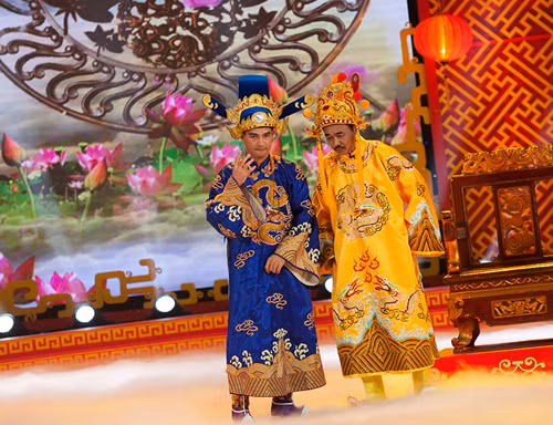 Nam Tào Xuân Bắc đang "đào tạo" anh Tèo làm Ngọc Hoàng